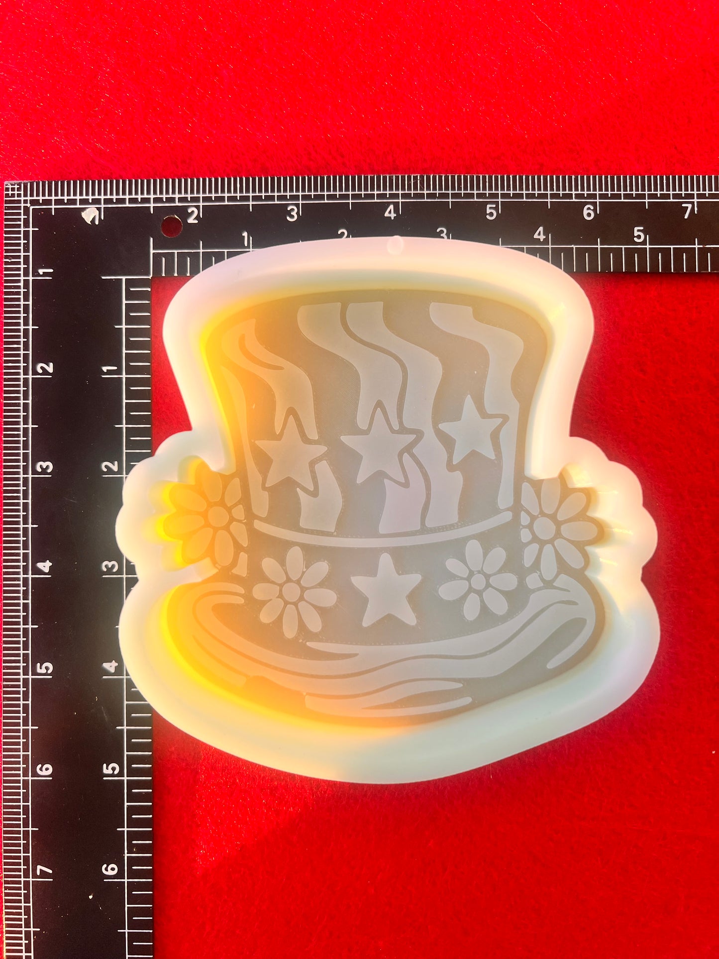 USA Groovy Top Hat Silicone Mold©