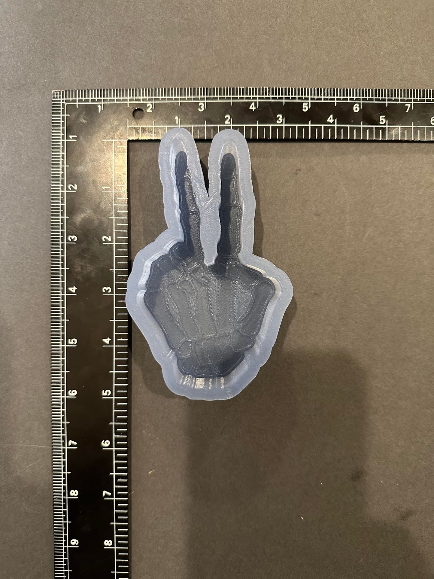 Skelly Peace Mold